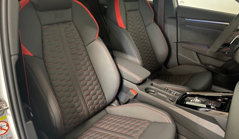 
								Audi RS3 2.5 TFSI quattro LIMO*MATRIX*RS-KERAMIKBREMSANLAGE*NAVI*VIRTUAL COCKPIT*ACC full									