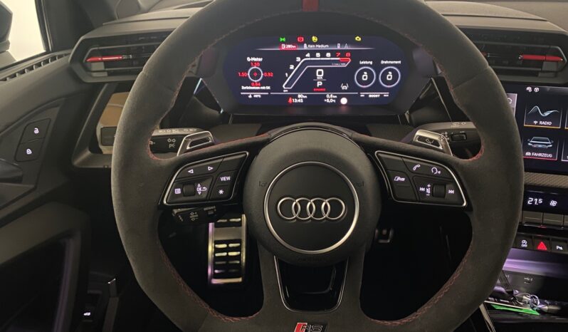 
								Audi RS3 2.5 TFSI quattro LIMO*MATRIX*RS-KERAMIKBREMSANLAGE*NAVI*VIRTUAL COCKPIT*ACC full									